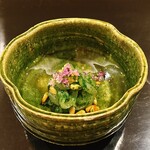 割烹 渡辺 - マハタの春菊和え、松の実