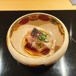 割烹 渡辺 - 鰆の皮目炙り