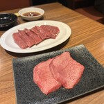 焼肉 ジャンボ - 