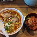 ら～めん山家 - 