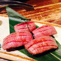 京やきにく 弘 祗園山名庵 - 肉の握り…うまい