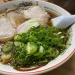 ○平　中華そば専門店 - 中華そば
      麺は硬めで注文しました