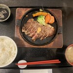 見蘭牛ダイニング　玄 - 見蘭牛サーロインステーキ120g 1,980円　ご飯セット250円　大盛50円