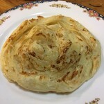 南インド料理 レジナ - ギーライスが進みすぎたのでパロタ(¥400)注文。サックサクで美味しい♪