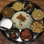 南インド料理 レジナ - ゴールデンノンベジミールス