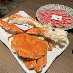 すき焼き ズワイガニ・タラバガニ食べ放題 和牛とカニ - 