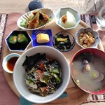 北上川テラス 七間倉 - 十三浜のたっぷりわかめプレート