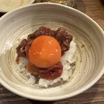 炭火焼肉ホルモン うしごろ - 