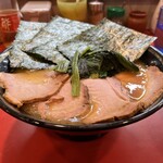 家系総本山 吉村家 - チャーシューメン