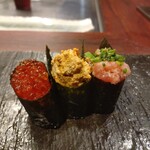 鮨 さかな - イクラ、あん肝、ネギトロ