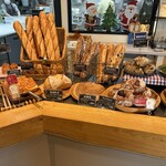 エヌヒュッテ - 土曜朝7時45分の陳列状況②