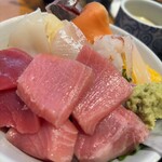 話食ごはち - 赤身、中トロ、大トロが混ざり合う