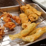 串かつ 太郎 - 2024年12月　ほろ酔いセットの串カツ　3人分の一部です