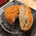 とんかつ新宿さぼてん - とろ旨メンチカツ 400円
