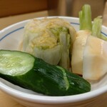 いもや - 蕪のお新香も美味しかった。