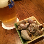 Sengyo Izakaya Isshin - 生ビール、つぶ貝