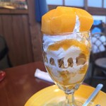 フルーツパーラー角館 さかい屋 - 丸ごと柿だらけパフェ
