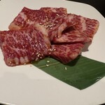 焼肉・ホルモン とんり - カルビ