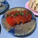 回転寿司 根室花まる - 紅鮭のすじこ