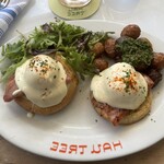 Hau Tree Lanai Restaurant - 