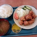 紅華飯店 - からあげ定食750円