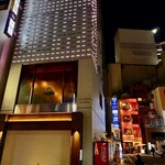 BAR 保志 - ビル　　こちらの8階。