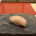 鮨 陸 - カワハギ 肝のせ 広島天然物