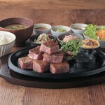 黒のハンバーグ PRODUCED by 和牛焼肉LIEBE - 