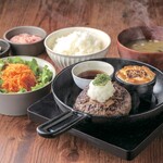 黒のハンバーグ PRODUCED by 和牛焼肉LIEBE - 