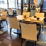 ビュッフェレストラン ラ･ベランダ - 店内①