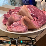 山羊料理さかえ - いやー、新鮮なお肉。