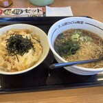 山田うどん食堂 - 料理写真: