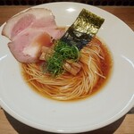 麺屋 BISQ - 料理写真:鶏そば
