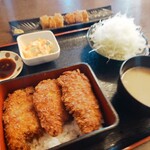 とんかつ&ハンバーグ たくとみ - タレかつ重