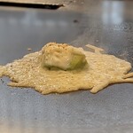 鉄板焼 りんご - 鉄板焼一品：アボガドチーズ