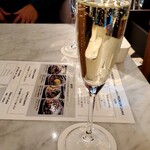 スラッシュカフェアンドバー 川崎 - 