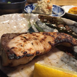 円屋 - 日替わり定食(￥750)のお魚