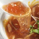 Shredded chicken shark fin soup (soy sauce flavor)