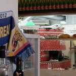 トラットリア エ ピッツェリア アミーチ - 