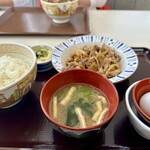 すき家 札幌環状通北郷店 - 