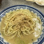 博多ラーメンしばらく - 替え玉120円もカタ麺で