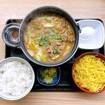 吉野家 - 料理写真:牛肉玉ラーメン鍋膳