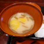 日本料理 崇 - 芋茎白味噌の留め椀