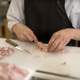 1本1本丁寧に手差し