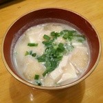 はま秀焼酎茶屋 - 豆腐と揚げの味噌汁