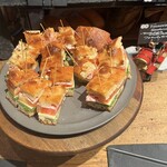 MORETHAN TAPAS LOUNGE - 