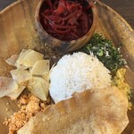 ヤムヤムカデー - 