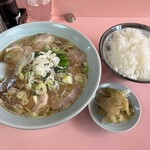 大弘軒 - L.Tサービスならトータル¥1000なはず...お会計￥1100 でした?