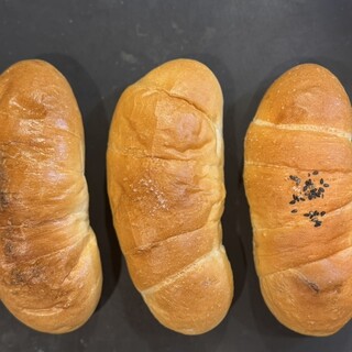 塩パン屋 パン・メゾン_0