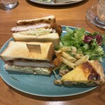 LARGE CAFE 石川橋 - 